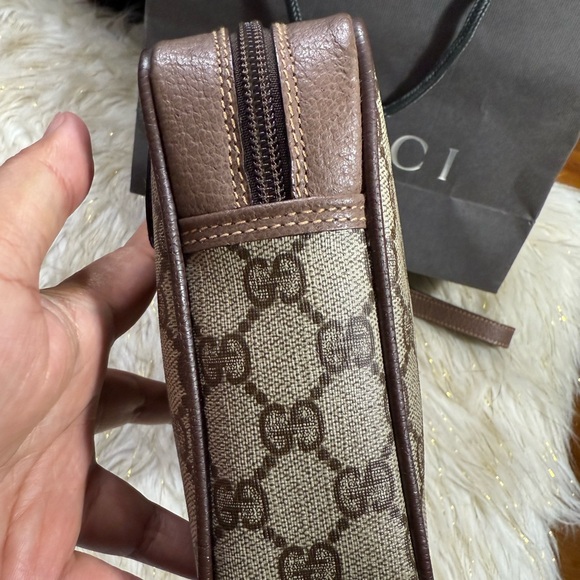 Gucci GG Clutch wristlet Pvc Pouch bag Brown with paper bag included. - Picture 7 of 16
